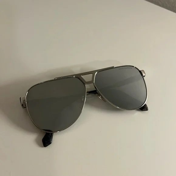 Louis Vuitton 1.1 Evidence Metal Pilot Sunglasses CASE NOT INCLUDED - Picture 2 of 9